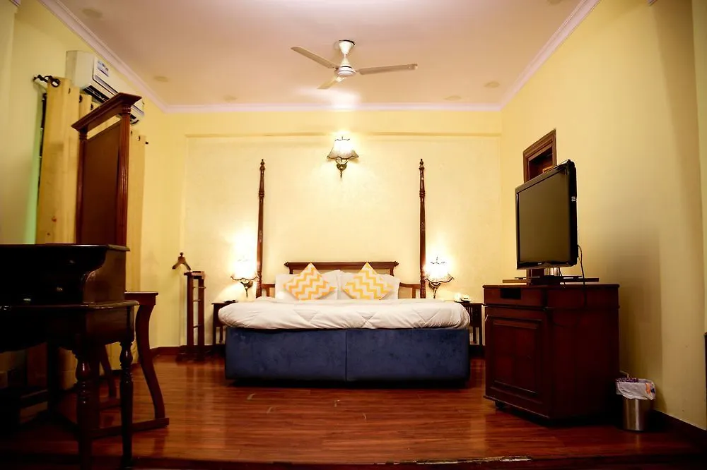 Fabhotel Pacific Inn Dlf Phase 2 Gurgaon