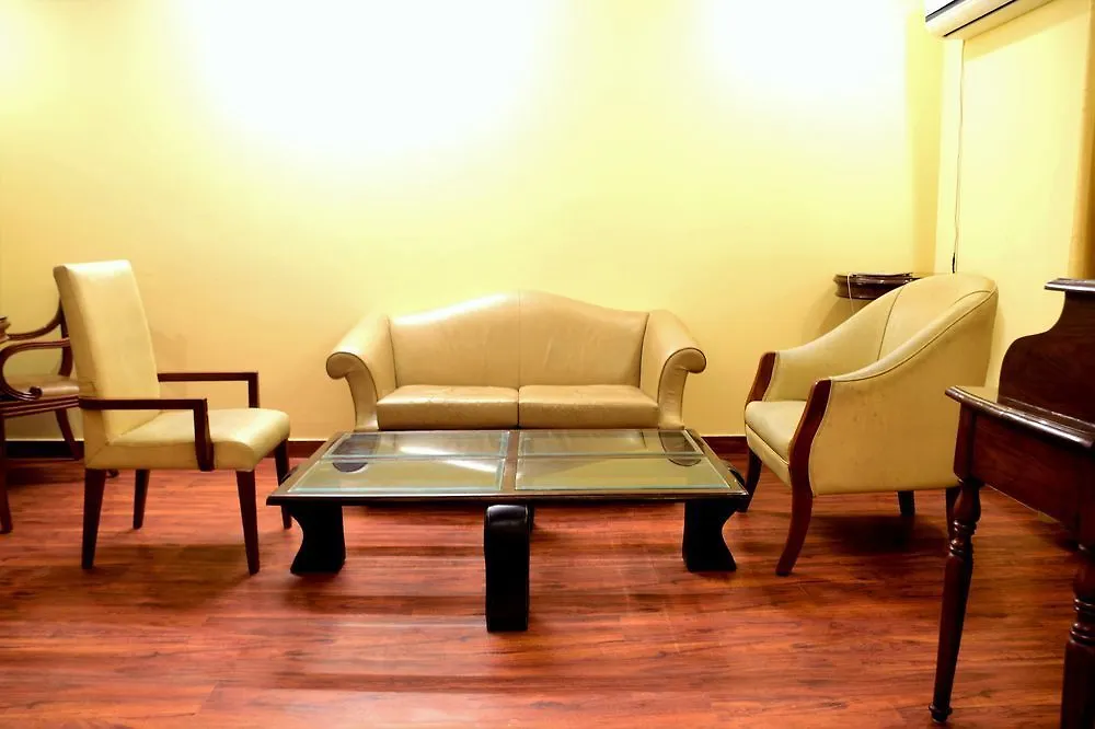 Fabhotel Pacific Inn Dlf Phase 2 Gurgáon India