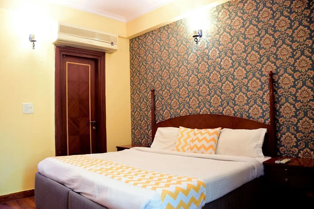 Fabhotel Pacific Inn Dlf Phase 2 Gurgáon 3*,